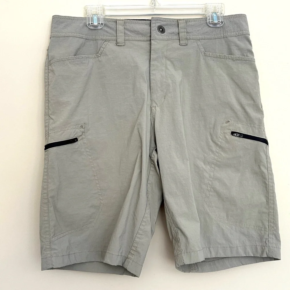 ♦️ZeroXposur Men's Tan Cargo Shorts with Black Zippers